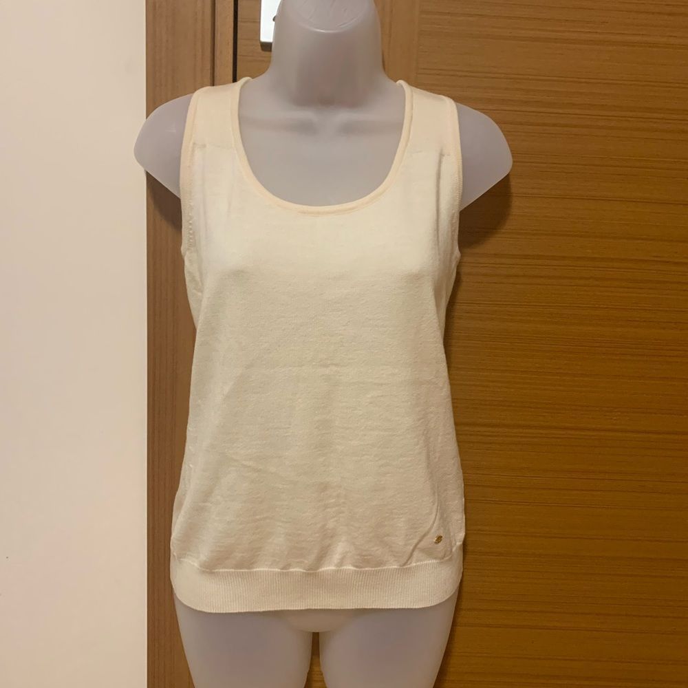 Escada top - Picture 2 of 8